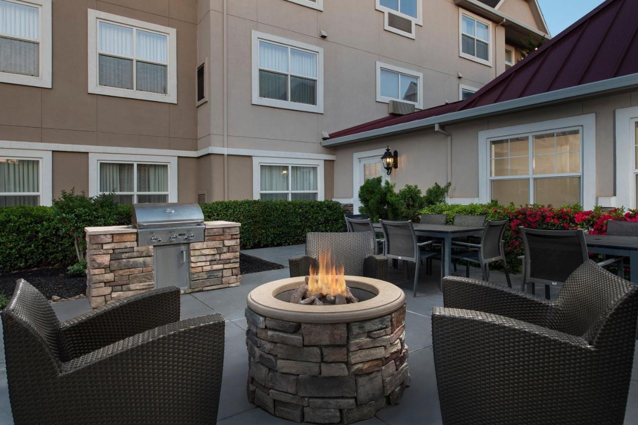 Residence Inn Chico Exterior photo