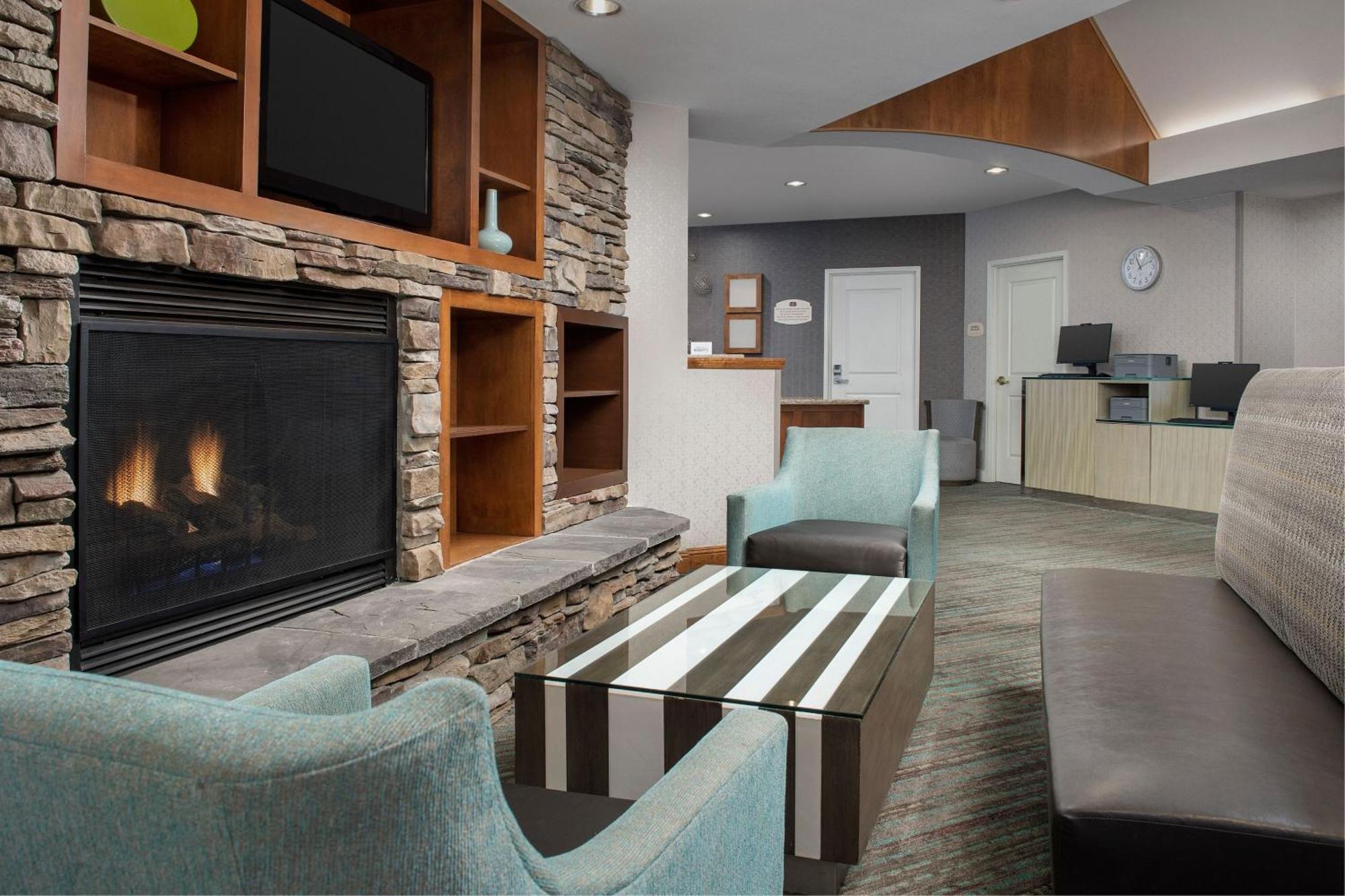 Residence Inn Chico Exterior photo